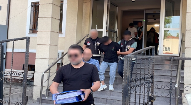 Sakarya merkezli "bungalov" dolandırıcılığı operasyonunda 6 şüpheli yakalandı