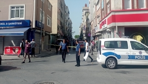 Silivri'de baba ve oğlu bıçaklı saldırıda yaralandı 