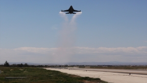 SOLOTÜRK, yeni manevrasıyla F-16 sınırlarını aştı