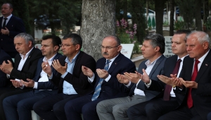 Soma'daki maden şehitleri törenle anıldı