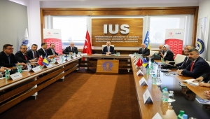 Ticaret Bakanı Muş, Bosna Hersek'te Türk iş insanları ile görüştü