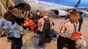 Ukrayna'dan tahliye edilen Ahıska Türklerinden oluşan 8. kafile Elazığ'a geldi