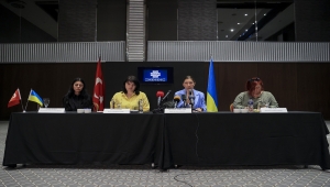 Ukraynalı askerlerin eş ve annelerinden Türkiye'ye teşekkür