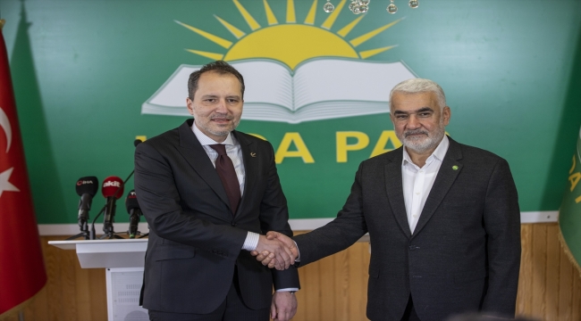 Yeniden Refah Partisi Genel Başkanı Erbakan, HÜDA PAR'ı ziyaret etti