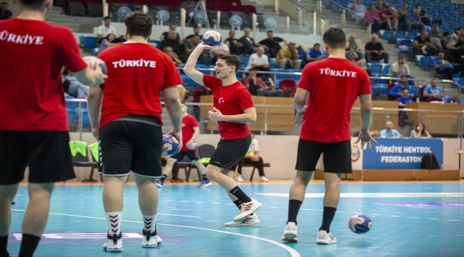 A Milli Erkek Hentbol Takımı, Akdeniz Oyunları için ikinci hazırlık kampına başladı