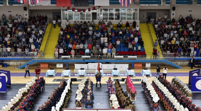 Afyonkarahisar'da Türkiye Halk Oyunları Federasyonu Bölge Yarışması yapıldı