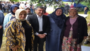 AK Parti'li Keşir, Düzce'de mevlit programına katıldı