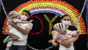 Ameliyatla ayrılan siyam ikizlerinin 4'üncü yaşları kutlandı