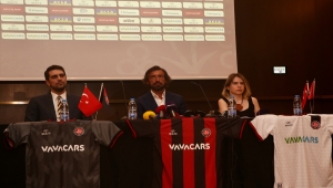 Andrea Pirlo resmen Fatih Karagümrük'te