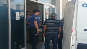 Antalya'da tüfekle öldürülen anne ve 2 çocuğunun cenazeleri yakınlarına teslim edildi