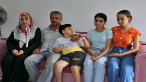 Bahçeli'nin desteği, TYT'ye girerken kimliğini unutan Ayşe'yi duygulandırdı