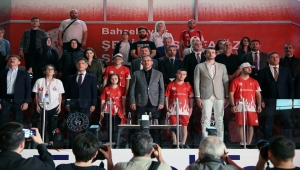 Bakan Kasapoğlu, Özel Eğitim Okullarına Spor Malzemesi Dağıtım Programı'nda konuştu: