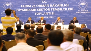Bakan Kirişci, Diyarbakır'da tarım sektörü temsilcileriyle görüştü