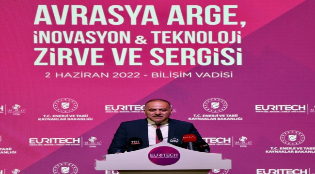 Bakan Yardımcısı Sayan, Kocaeli'de "İnovasyon ve Teknoloji Zirvesi"nde konuştu: