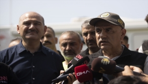 Bakanlar Kirişci ve Soylu, Marmaris'teki yangınla ilgili açıklama yaptı (1)