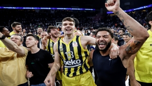 Basketbol Süper Ligi'nde şampiyon Fenerbahçe Beko, kupasını aldı