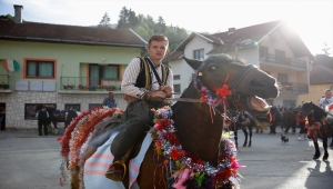 Bosna Hersek'teki 512. Ayvaz Dede Şenlikleri'ne katılacak atlılar Karaula'dan yola çıktı