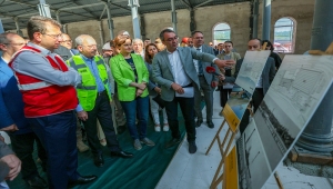 CHP Genel Başkanı Kılıçdaroğlu, Feshane'deki restorasyon çalışmalarını inceledi