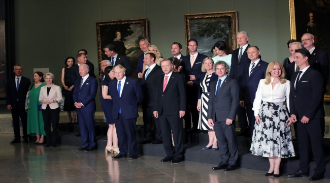 Cumhurbaşkanı Erdoğan, İspanya Başbakanı Sanchez'in NATO liderleri onuruna verdiği yemeğe katıldı