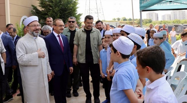 Diyanet İşleri Başkanı Erbaş, Kocaeli'de Kur'an kursu açılışında konuştu: