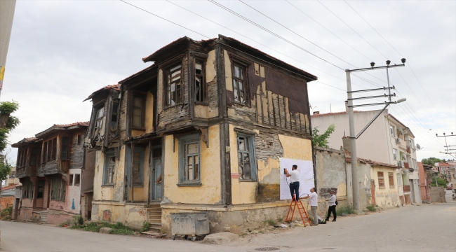 Edirne'deki tarihi yapıların duvarları yer radarıyla tahrip edilmeden görüntüleniyor