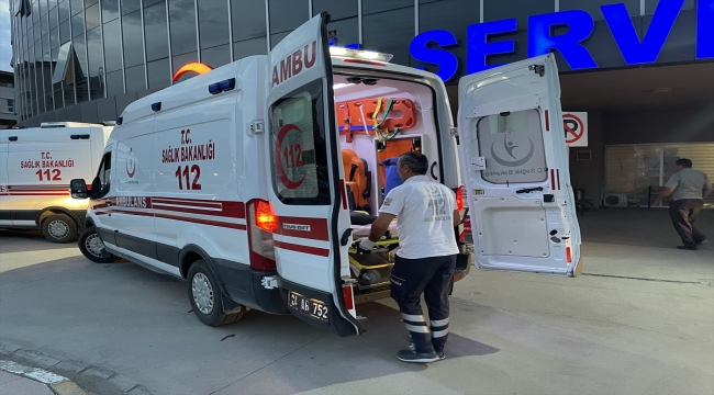Erzincan'da 53 öğrenci gıda zehirlenmesi şüphesiyle hastaneye kaldırıldı