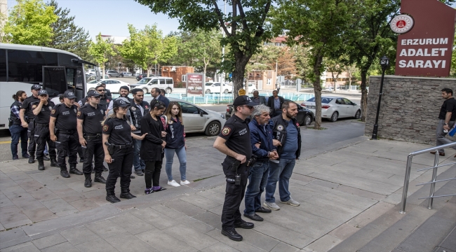 Erzurum'da uyuşturucu operasyonunda yakalanan 9 şüpheli adliyede