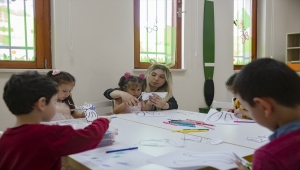 Geleceğin "kitap kurtları" bebek kütüphanelerinde buluşuyor