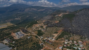 GÜNCELLEME 4 - Antalya'da makilik alanda çıkan yangın kontrol altına alındı