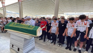 GÜNCELLEME - Büyükçekmece'de 3 kişinin öldüğü trafik kazasına ilişkin sürücü gözaltına alındı 