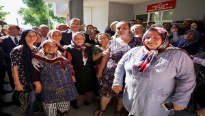 İBB Başkanı İmamoğlu, Silivri'ye bağlı Seymen köyünü ziyaret etti