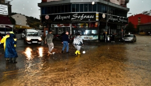 İçişleri Bakanı Soylu, sağanağın olumsuz etkilediği Akyurt'a gitti 