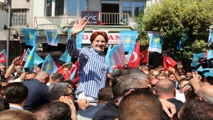 İYİ Parti Genel Başkanı Akşener, Manisa'da esnafı ziyaret etti: