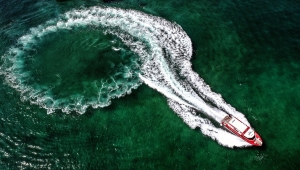 Kara, deniz ve hava ambulanslarıyla İstanbul'un her köşesine hizmet taşınıyor