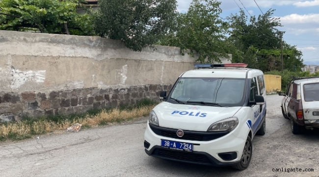 Kayseri'de 68 yaşındaki adam 55 yaşındaki eşini bıçakla yaraladı