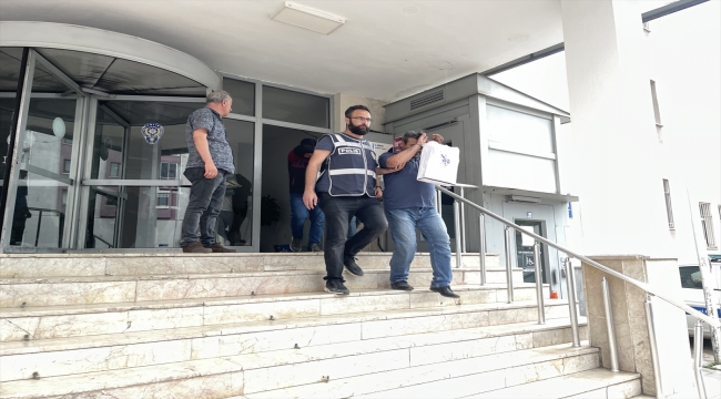 Kayseri'de aranan 6'sı firari hükümlü 12 kişi yakalandı