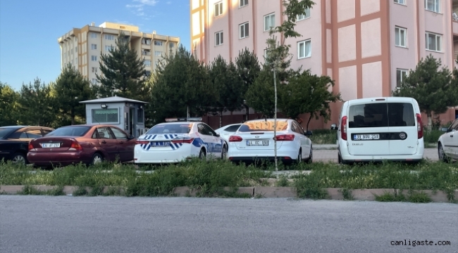 Kayseri'de gençlerin tartışması hastanede bitti! Bir kişi bıçaklandı