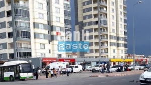 Kayseri Yavuzlar'da 15 yaşındaki genç 10'uncu kattaki evinin balkonundan düştü