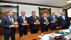 Kazakistan'da Çarlık Rusyası'nın işgaline karşı savaşan Kenesarı Han'ı anlatan kitap tanıtıldı