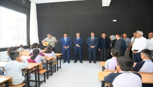Malatya'da hayırsever iş insanının yaptırdığı ortaokulun açılışı gerçekleştirildi