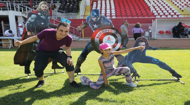 Nevşehir'de düzenlenen "Babafest"te çocuklar ve babaları yarıştı