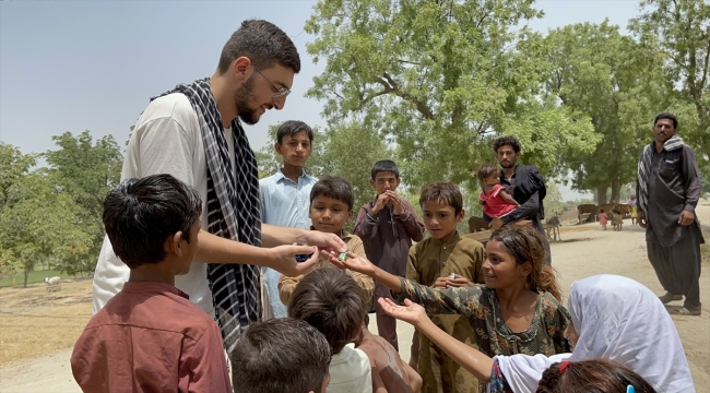 Pakistan'da Türk mezunların kurduğu STK 60 su kuyusu açtı