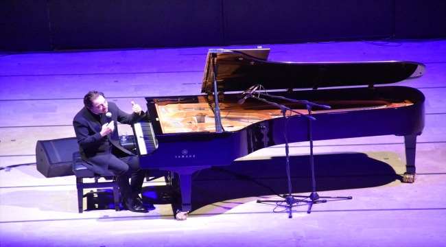 Piyanist ve besteci Fazıl Say, Marmaris'te konser verdi