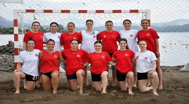 Plaj Hentbolu Milli Takımları, Avrupa Şampiyonası hazırlıklarını Köyceğiz'de sürdürüyor