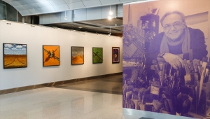 Ressam Yalçın Gökçebağ'ın "Geçmiş Uzun Sürer" sergisi açıldı