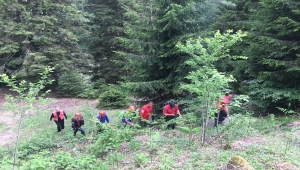 Rize'de fotoğraf çektirirken dereye düşen turist kayboldu