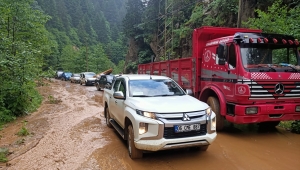 Rize'de şiddetli yağış etkili oldu