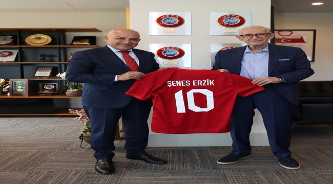 Şenes Erzik'ten TFF Başkanı Mehmet Büyükekşi'ye ziyaret