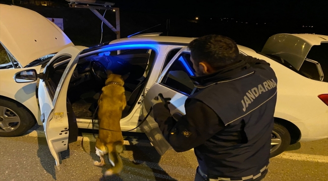 Sivas'ta uyuşturucu operasyonunda 2 zanlı gözaltına alındı