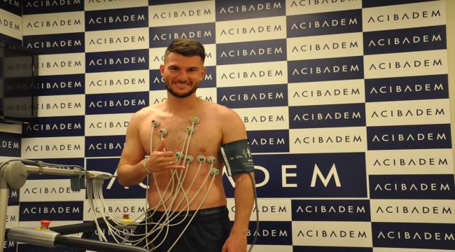 Sivasspor'un yeni transferi Robin Yalçın sağlık kontrolünden geçirildi 